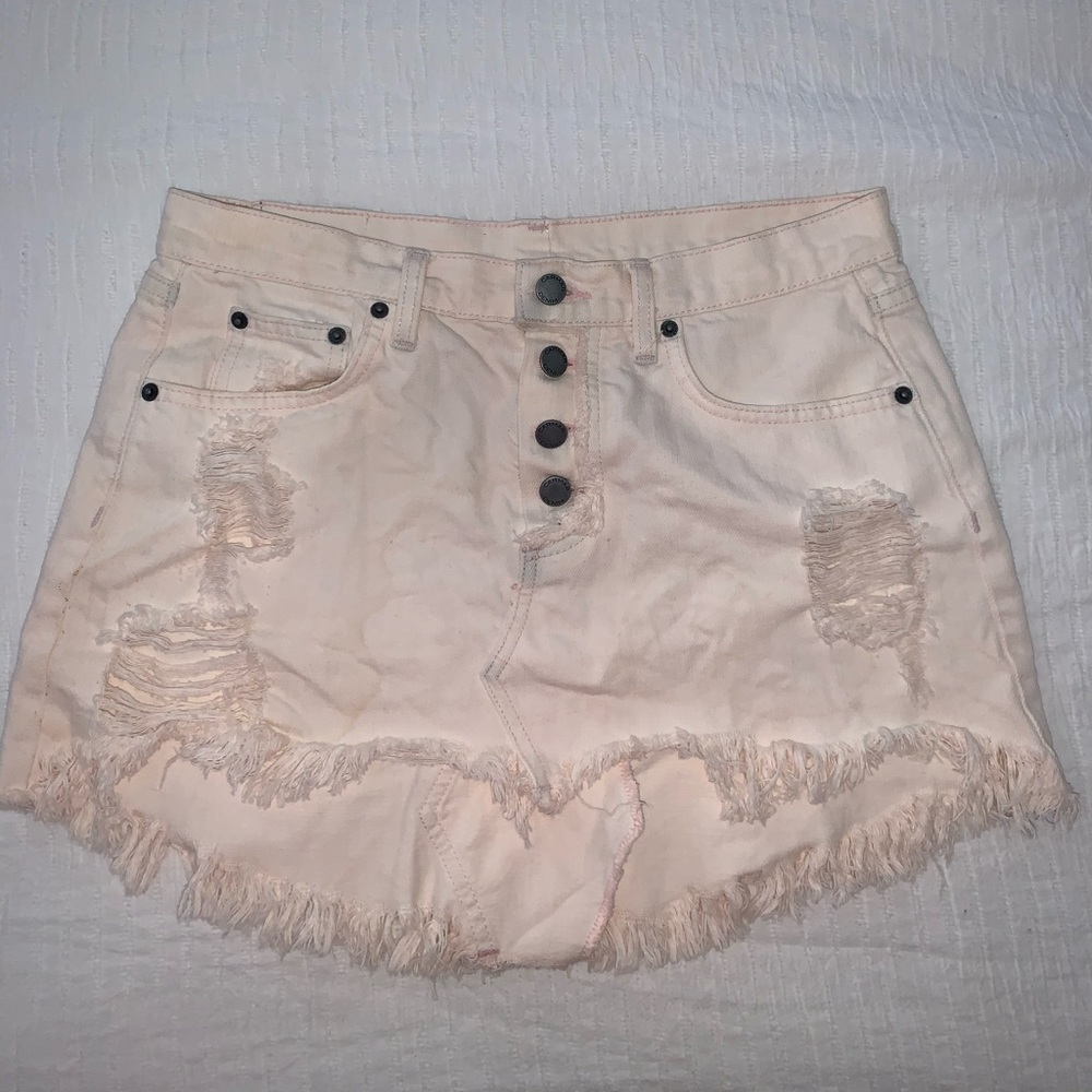 Carmar light wash pink/white denim skirt- size 27